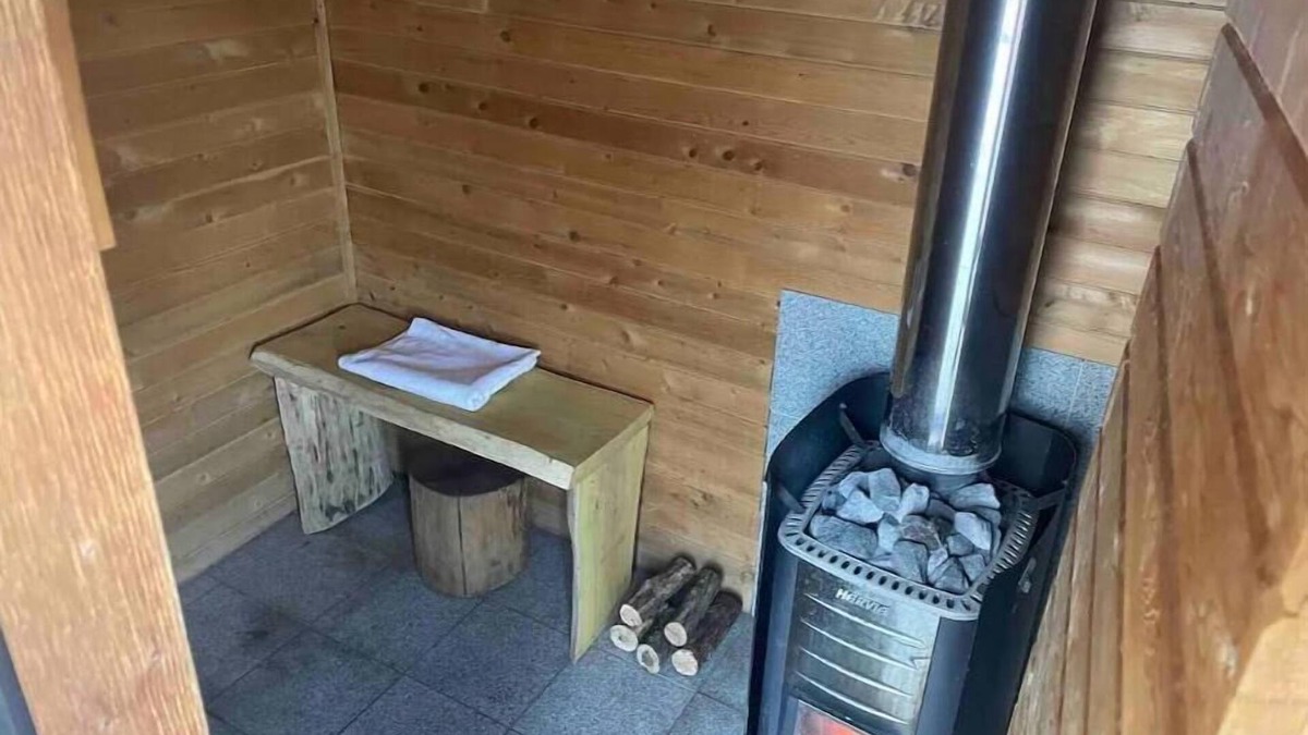 Plainwell Apartment | Private 1 bedroom apartment with private deck and sauna close to ski resorts