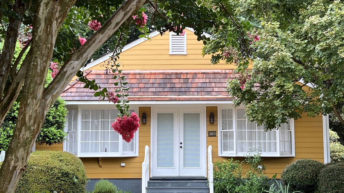 Yorktown Cottage | Private 1300 sq ft Cottage in Historic Yorktown-w/trolley access