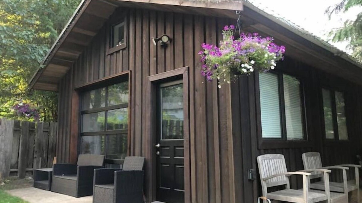 Garibaldi Highlands Cabin | Private 1bdrm+loft Cabin/Cottage