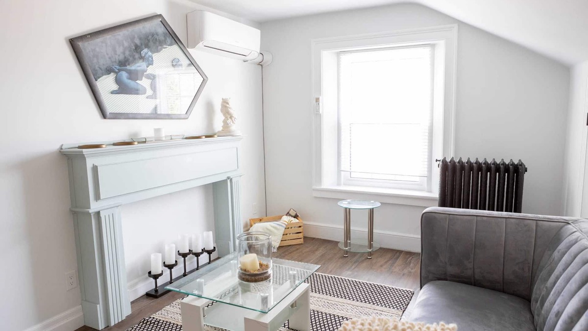 Burlington Apartment | Private 1BR 1bath Apt Near Downtown|2nd floor - U3
