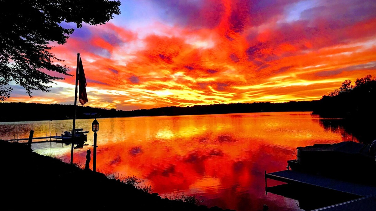 Pocono Lake House | Private 200 feet of lakefront, giant backyard, firepit, canoe, kayaks & more!
