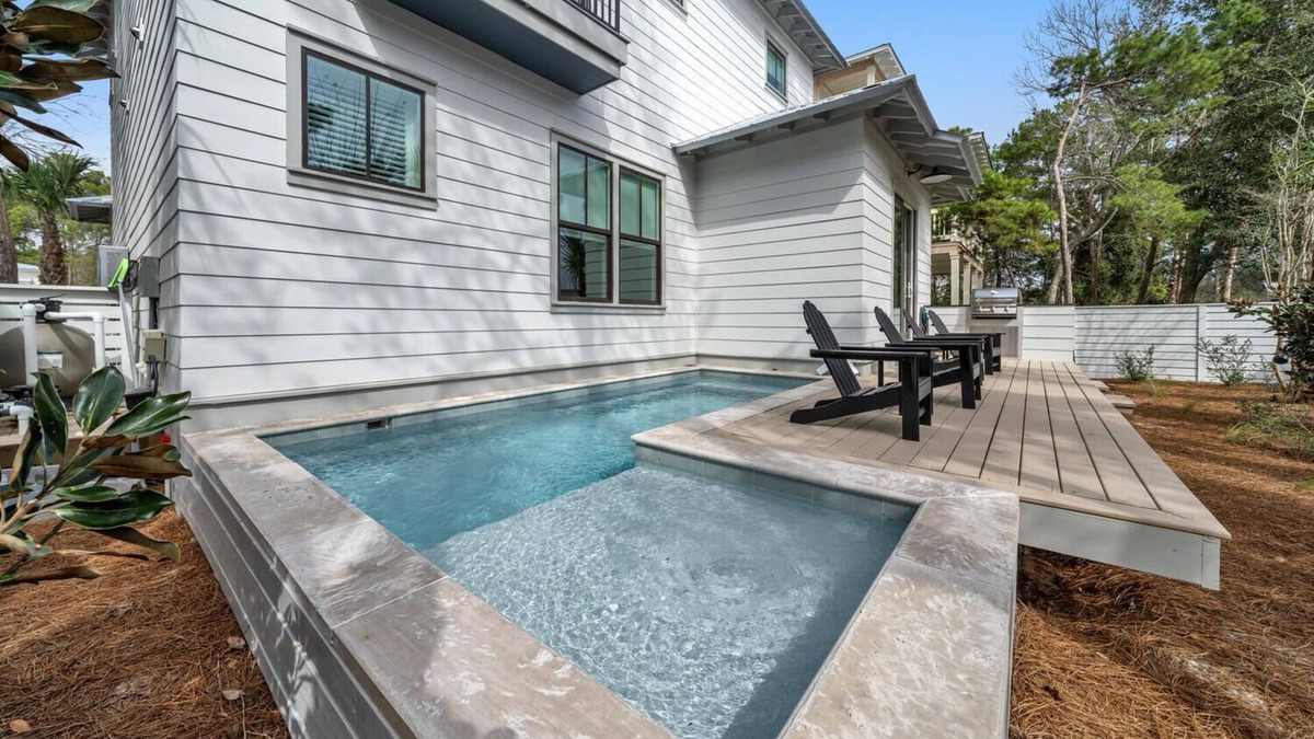 West Panama City Beach Hotel | Private 20ft. Pool, New Construction Home - Bikes