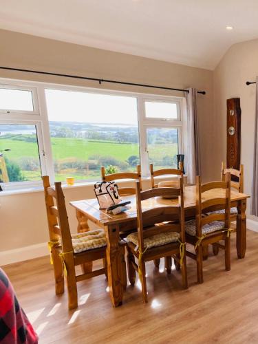 Killybegs House | Private 3 bedroom house ideal for family & friends