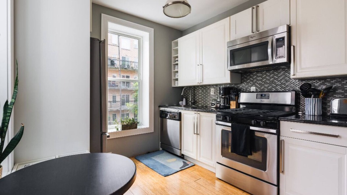 Park Slope Apartment | Private 3BR apartment in prime Park Slope, Brooklyn. Beautifully renovated!