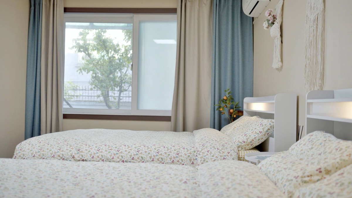 Yeonnam-dong House | [private] 3Rooms+2 Bath Clean&Comfortable+Netflix