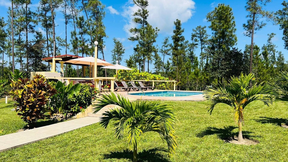 San Antonio House | Private 5 acre estate with pool located in Mountain Pine Ridge