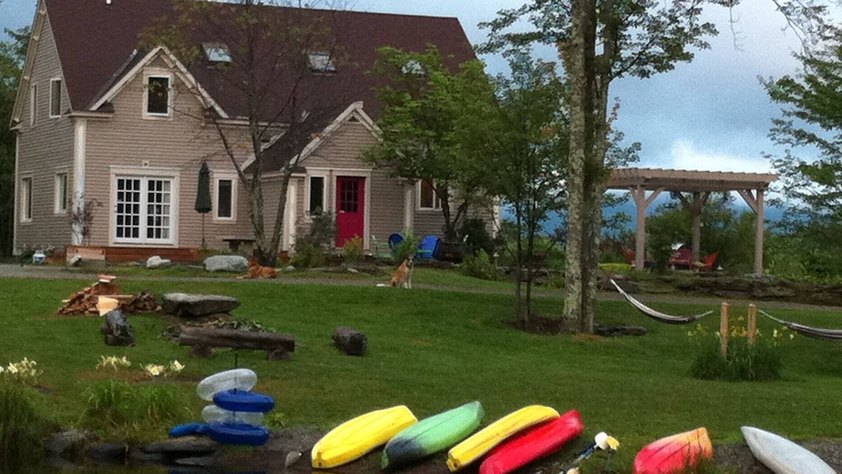 Moretown House | Private 6BR Mad River Valley Post & Beam - Sauna, Pond, 32 Acres near Sugarbush