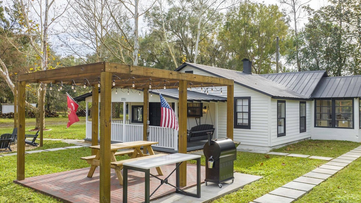Ocala Other | Private 8-Acre Ranch with Outdoor Dine in/Barbecue
