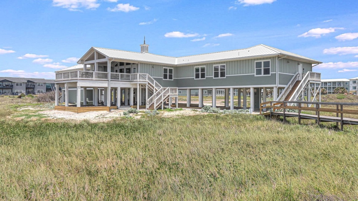 Shibui Sands House | Private 9-Bedroom Beach House w/Boardwalk and Direct Beach Access