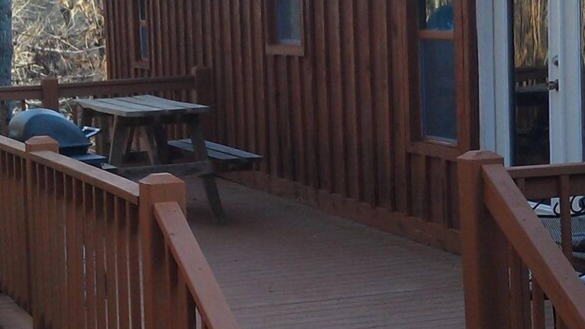 Blanche Manor Ranch Cabin | Private Affordable Lodging at Blanche Manor Horse Ranch