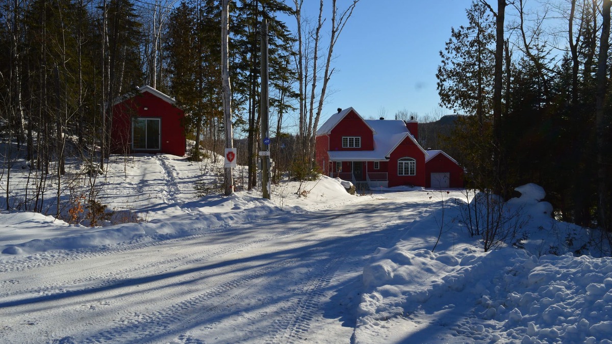 Saint Come Cottage | Private and Quiet - Only 2 min from Val St Côme