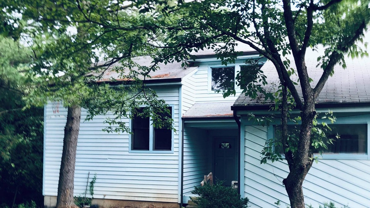 Loveland House | Private and relaxing home located on a private driveway.
