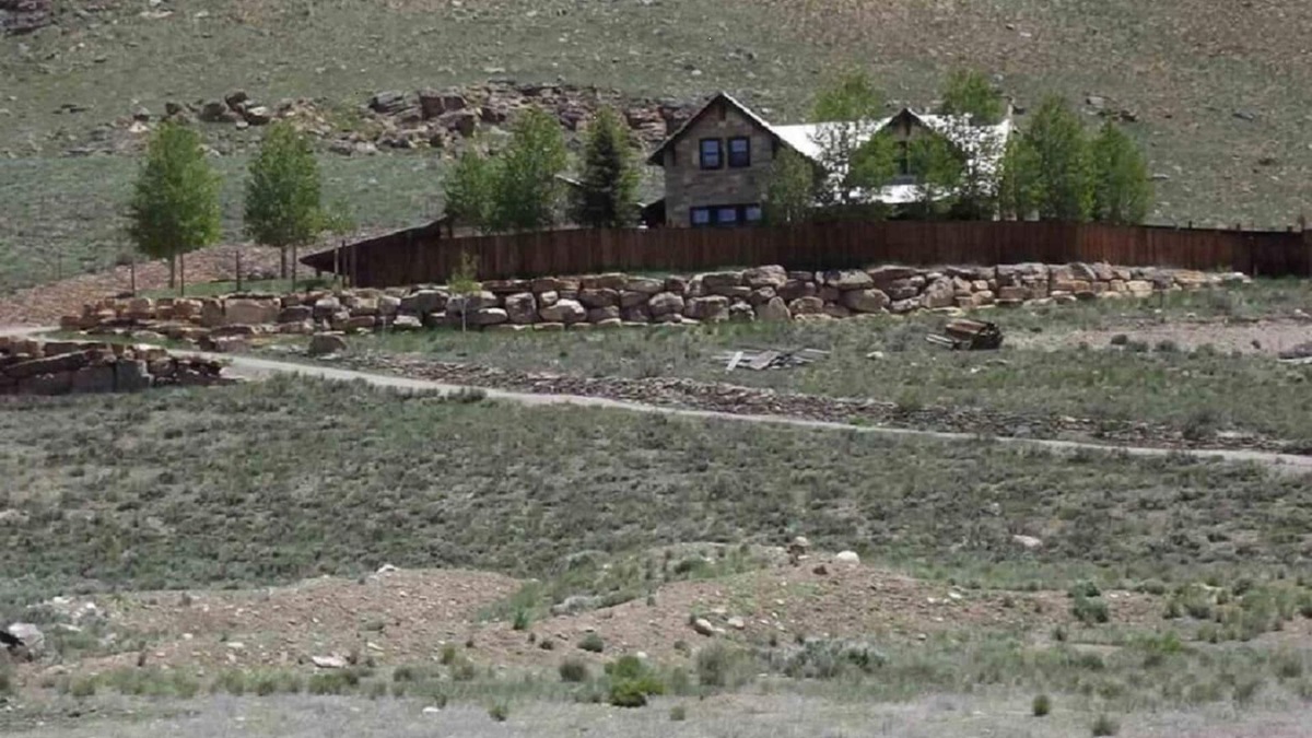 Gunnison House | Private and secluded mountain getaway!