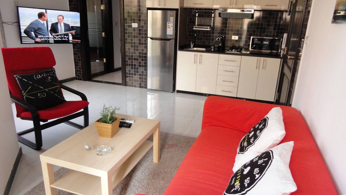 Al Swaifyeh Apartment | Private Apartment in Great Quiet location