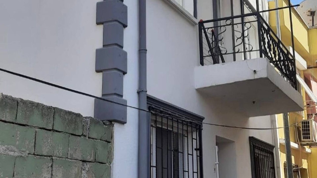 Ayvalik City Center Apartment | Private Apartment with Balcony Terrace
