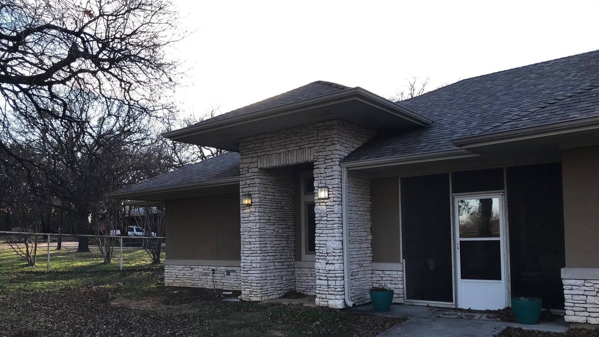 Flower Mound House | Private B&B Guest House On Tree Covered 2 Acre Estate