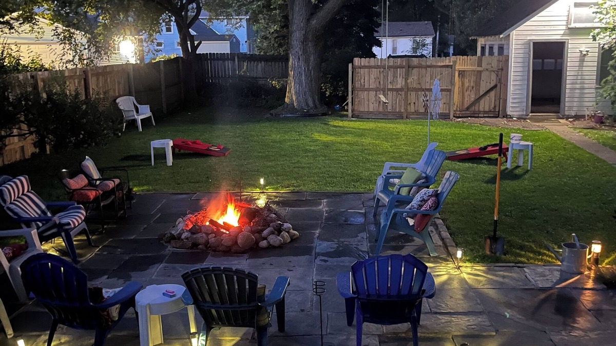 Lake Geneva House | Private backyard, fire pit, bbq, beach, boats and entertainment…fun!