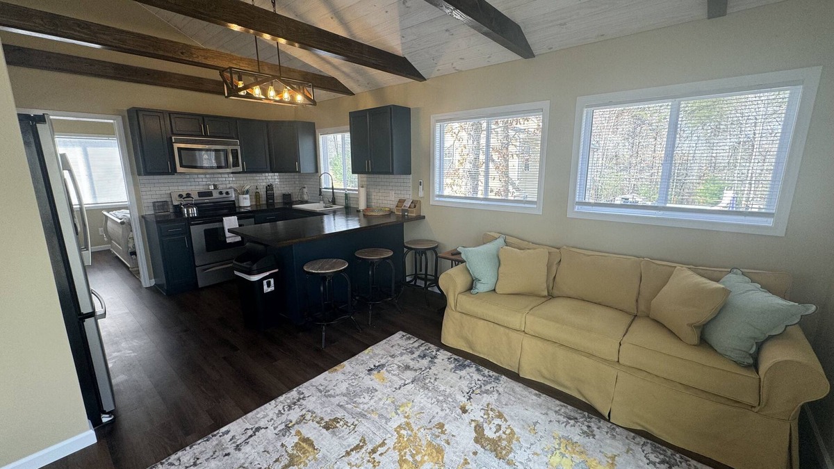 Crossville Apartment | Private Barndominium Guest House