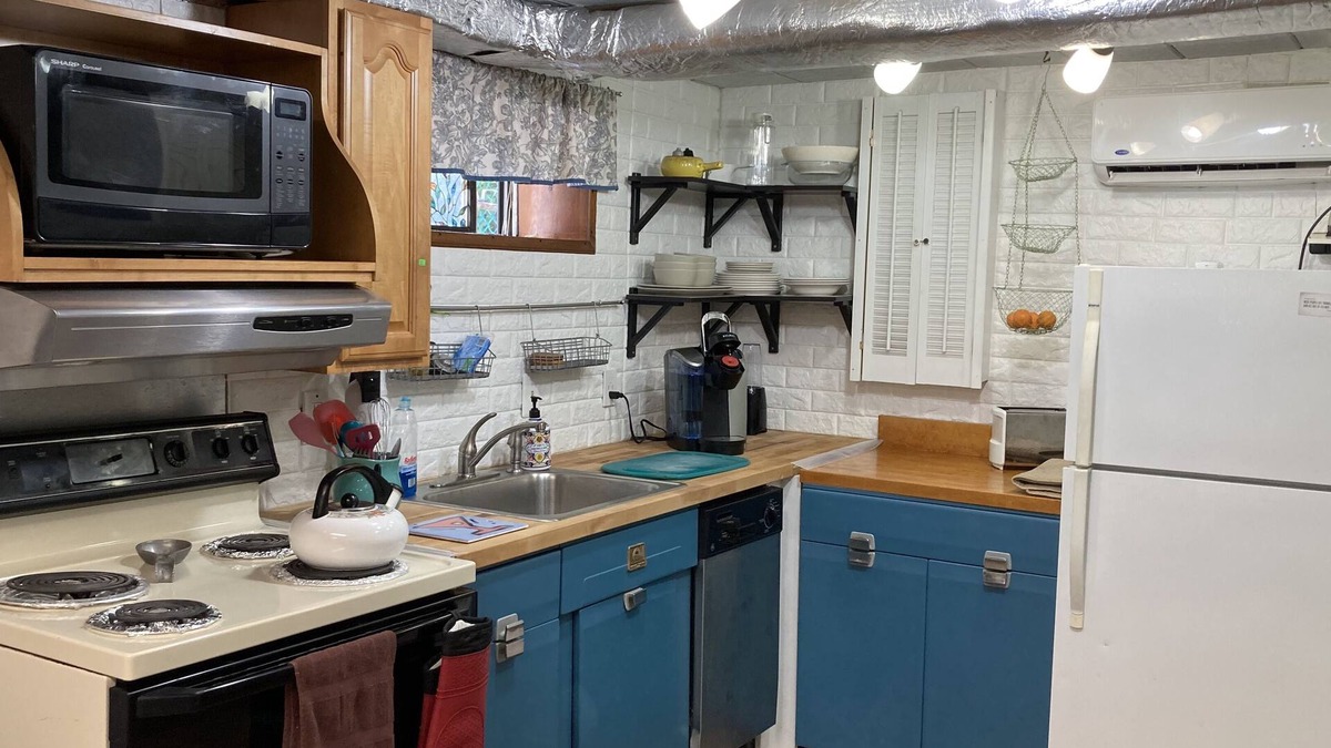 Arlington Apartment | Private Basement Suite- Available for Long Term Stays for $1800/month