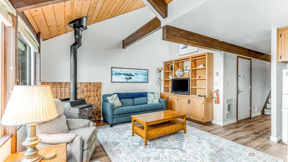 Newport Condo | Private Bayfront Home with Fishing Dock - Dogs Welcome