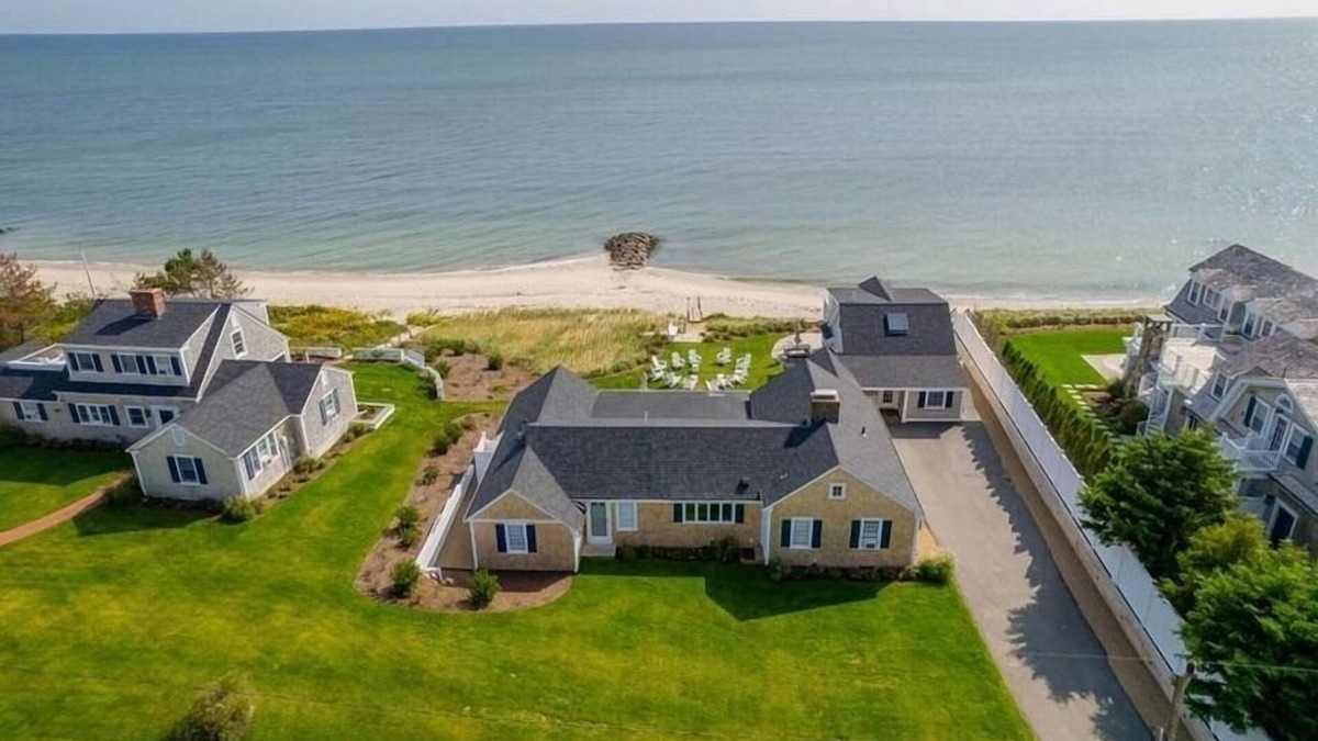 West Harwich House | Private beach all for you! 6 bedrooms and 5 full baths. RPMS053