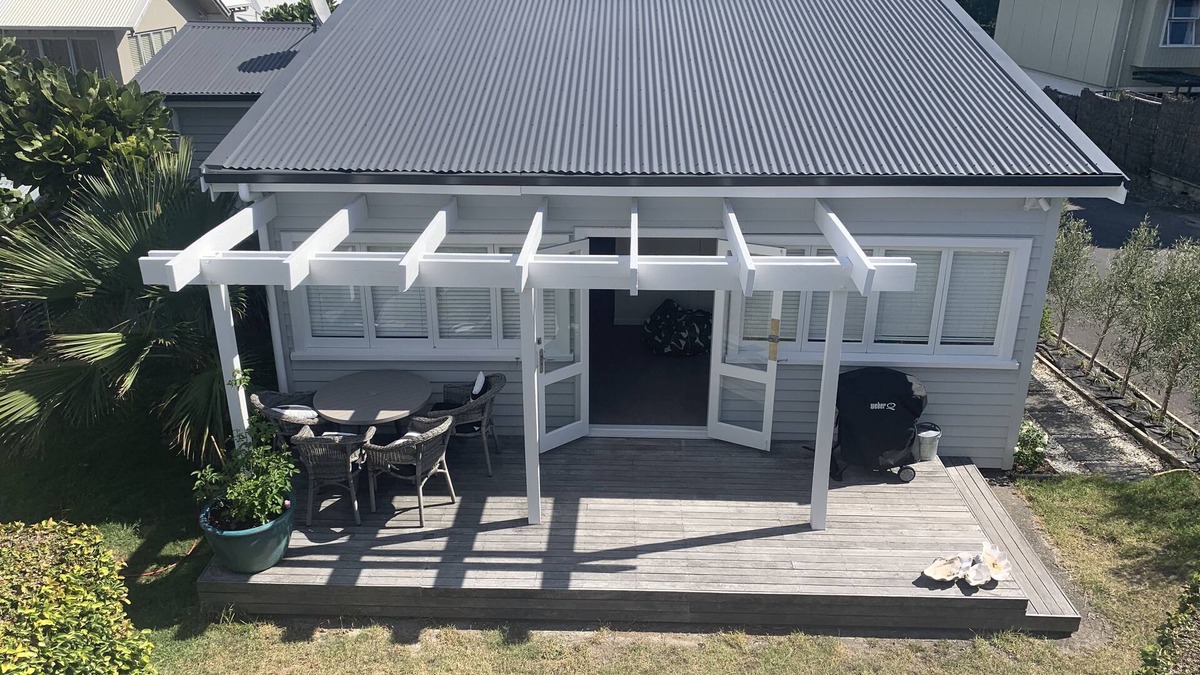 Mount Maunganui Cottage | Private Beach Cottage