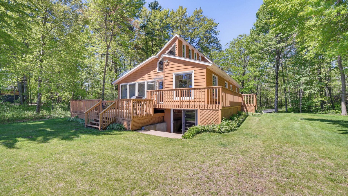 Menominee House | Private Beach & Deck: Spacious Lake Michigan Home