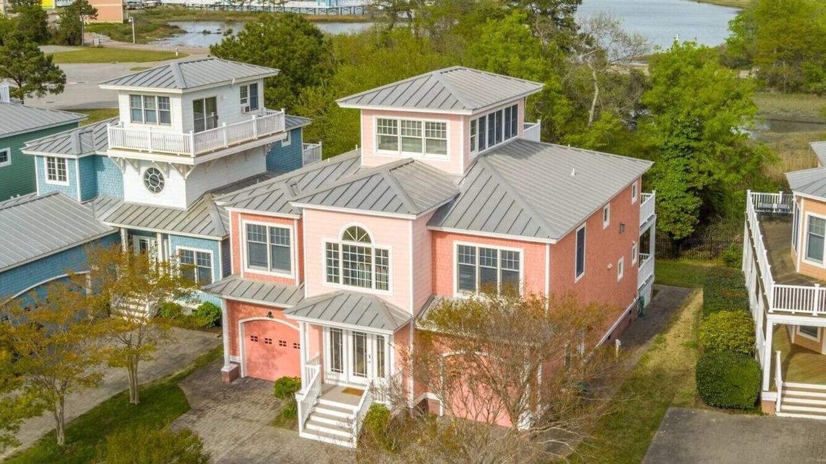 Cape Charles House | Private Beach Getaway: close to town, shopping, restaurants, pool & tennis