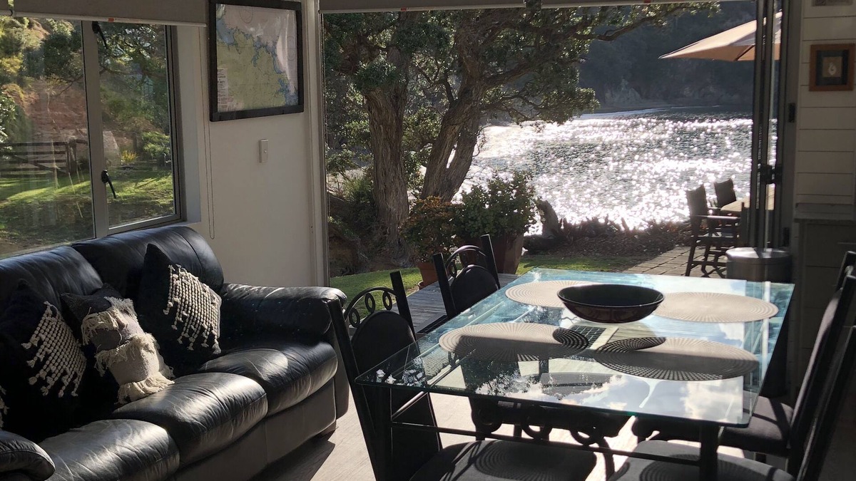 Matauri Bay Cabin | Private beach log cabin with boat ramp on 60 acre coastal property