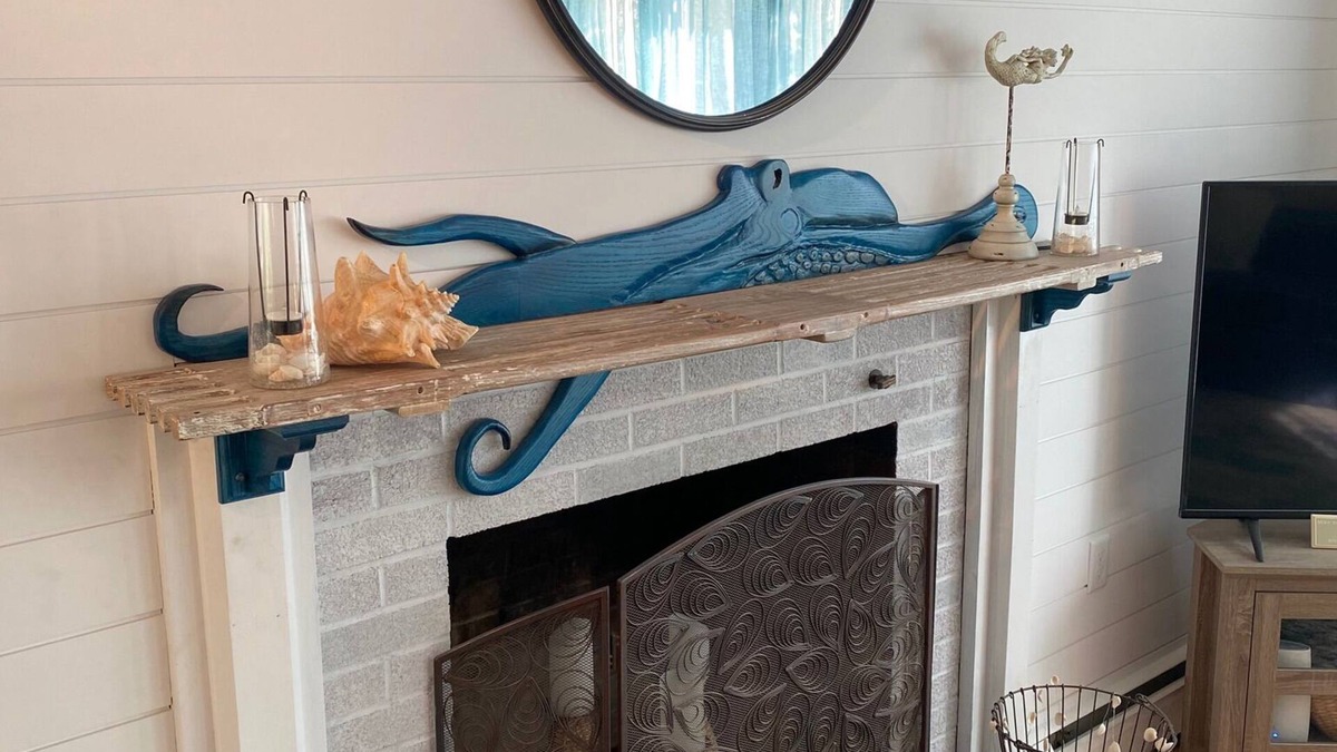 South Dennis House | Private beach on saltwater pond, dog friendly 4BR in secluded neighborhood.
