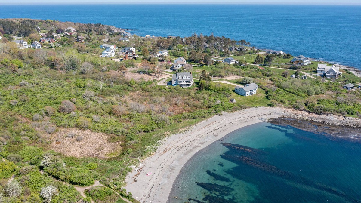 Cape Elizabeth House | Private Beach, Panoramic Ocean Views. Monthly Rentals.