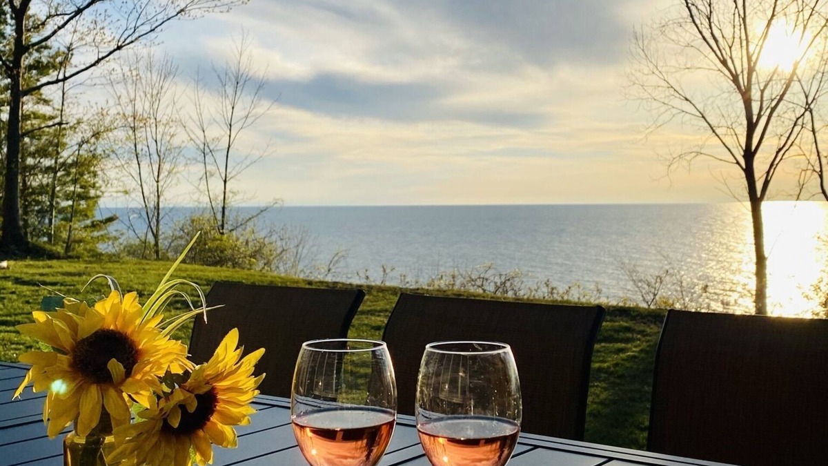 Riverside House | 🌅Private Beach! Stunning Views! Firepit! Lake Michigan Paradise! ⛵️