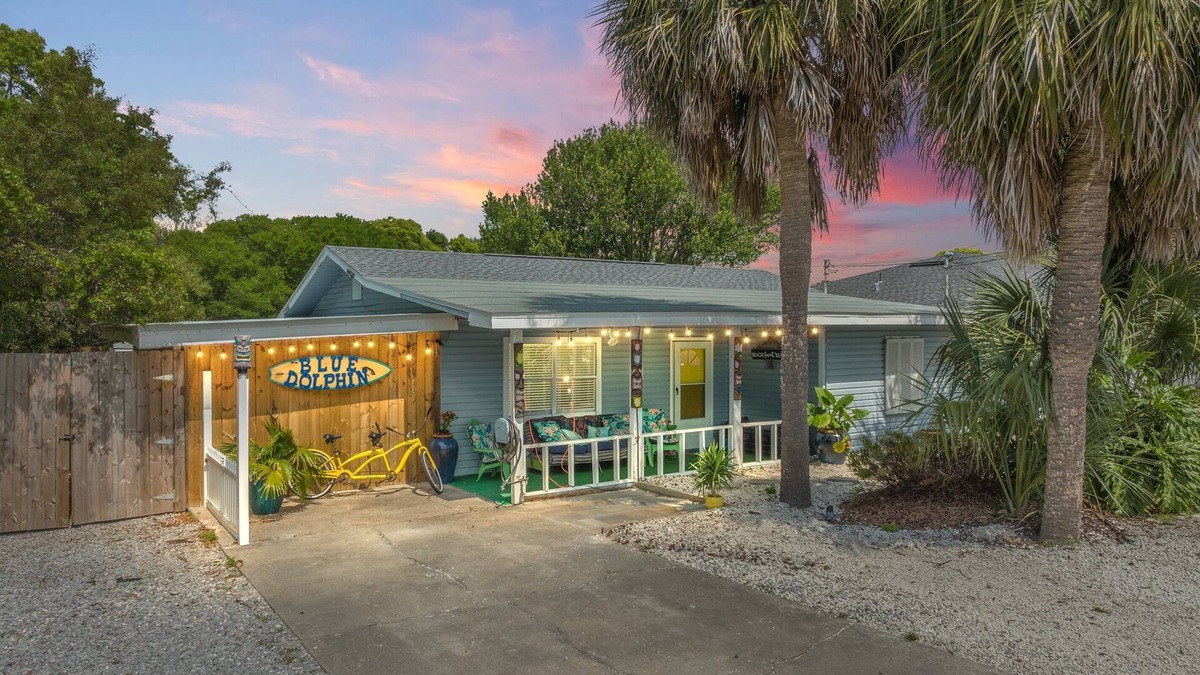 Bid-a-wee Beach House | Private Beach Access! 2 Houses-Pet Friendly