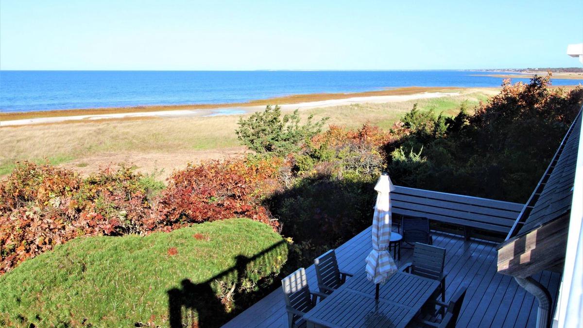 Eastham House | Private Beachfront Home on Cape Cod Bay (1047)