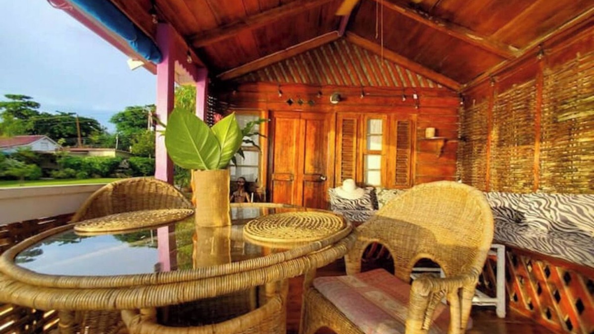 Cave Cottage | Private beachfront paradise 2cottages & 2 rooms in Bluefield's Bay AC, Wi-Fi