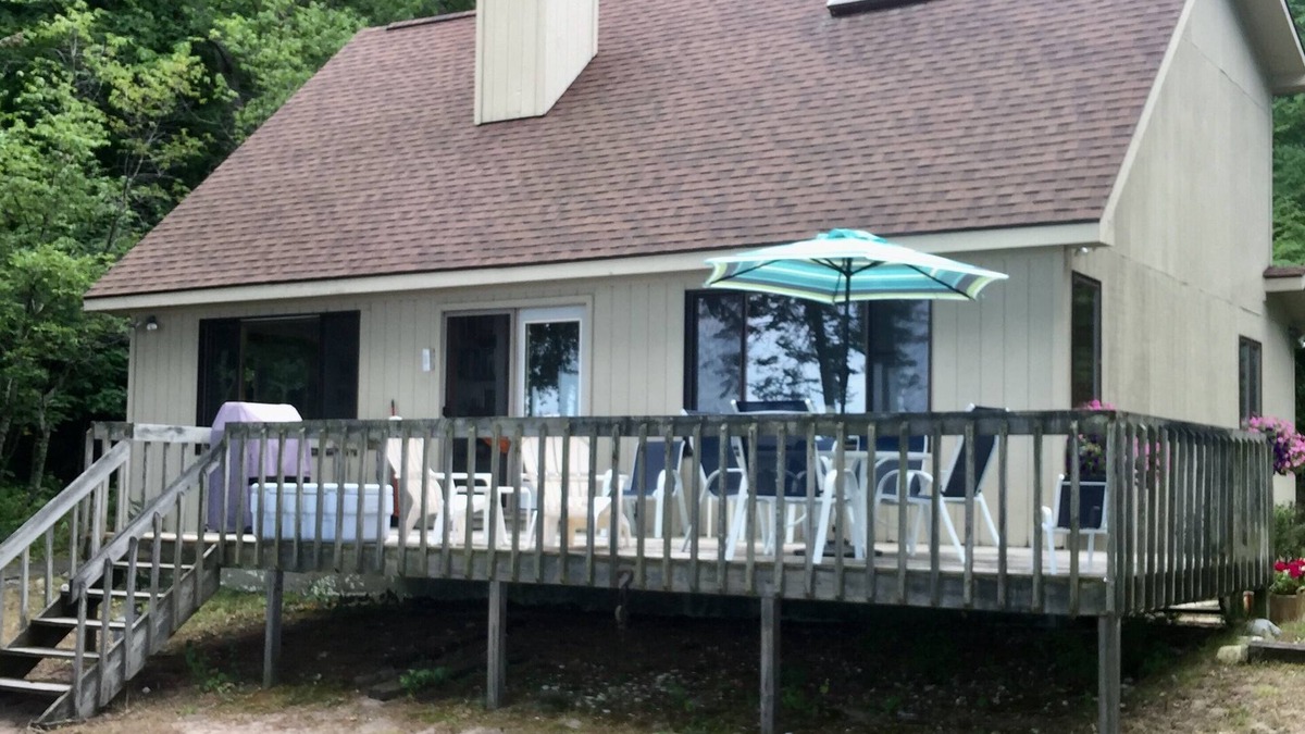 Harbor Springs Cottage | Private Beachfront Lake Michigan Home - 175 ft. of private beach frontage