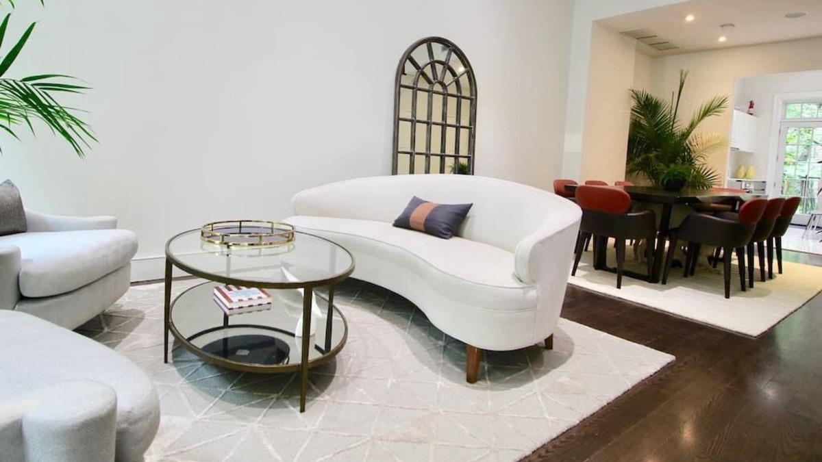 Upper East Side House | Private, Beautiful Upper Eastside Townhome