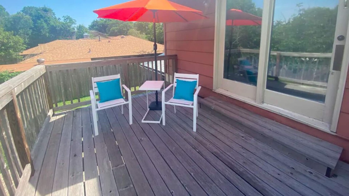 Coronado Hills Apartment | Private Bed & Bath w/Sparkling Pool