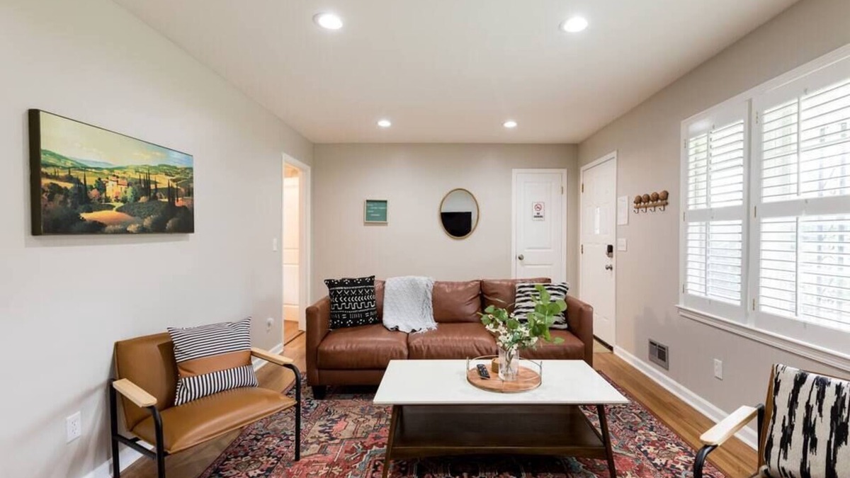 Smyrna House | Private Brick Ranch with 2 King and 2 Queen Beds