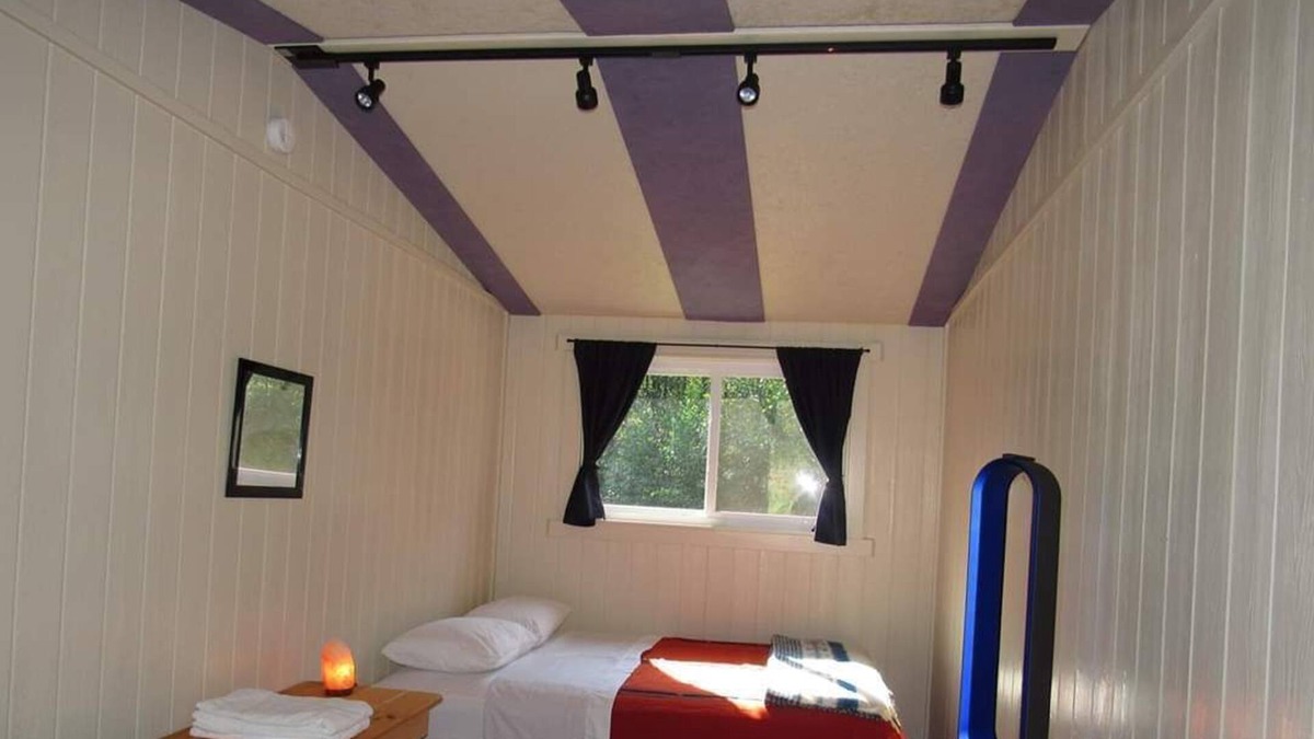 Port Matilda Cabin | Private Cabana