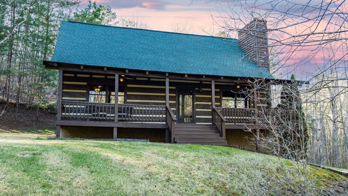 Cave Spring Cabin | Private cabin, King Suite, Fish, Kayak, Hike, Swim