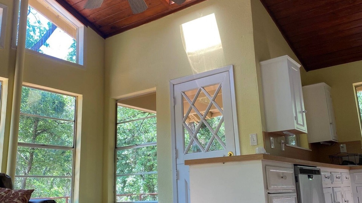 Canton Cabin | Private Cabin on 37 Acres - 10 minutes to First Monday