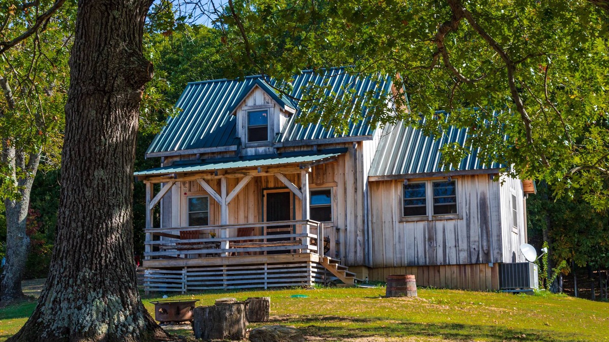 Seaman Cabin | Private cabin on 80 acre farm in Adams County Ohio