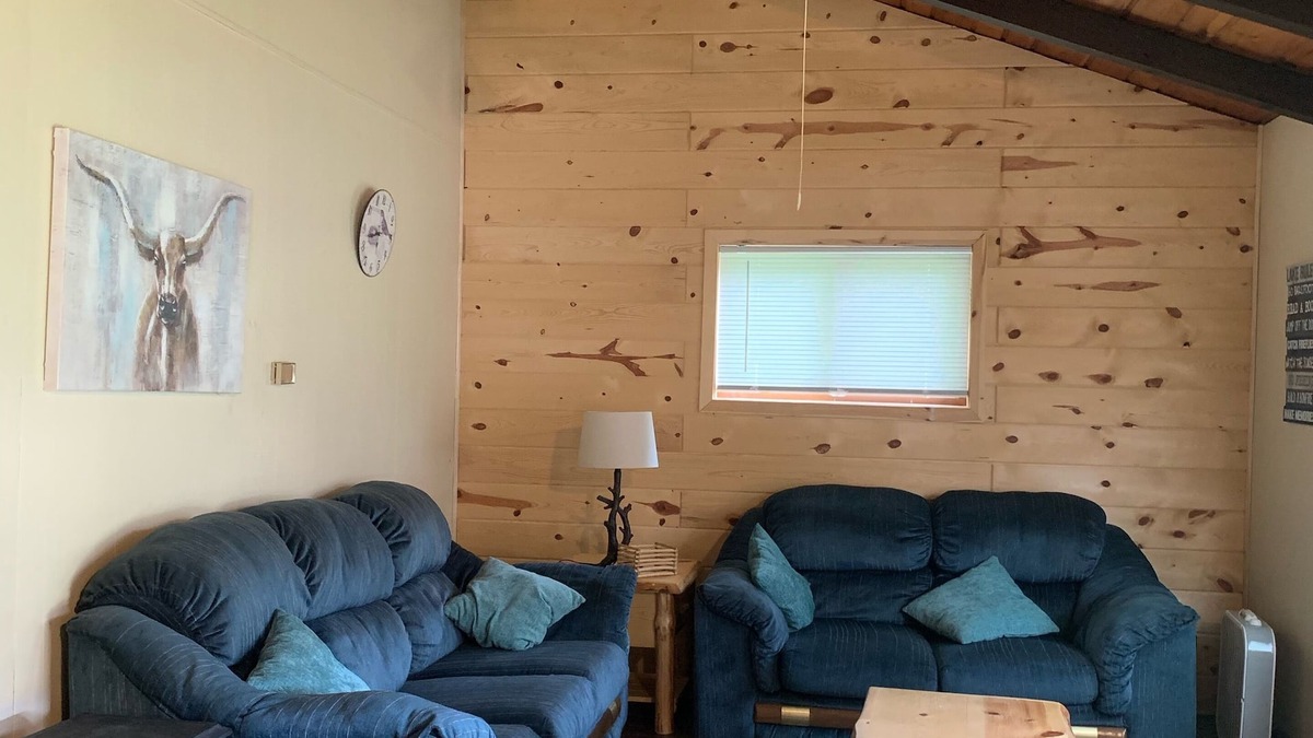 Garrison Cabin | Private cabin on serene lake. Small family owned resort. Great fishing lake.