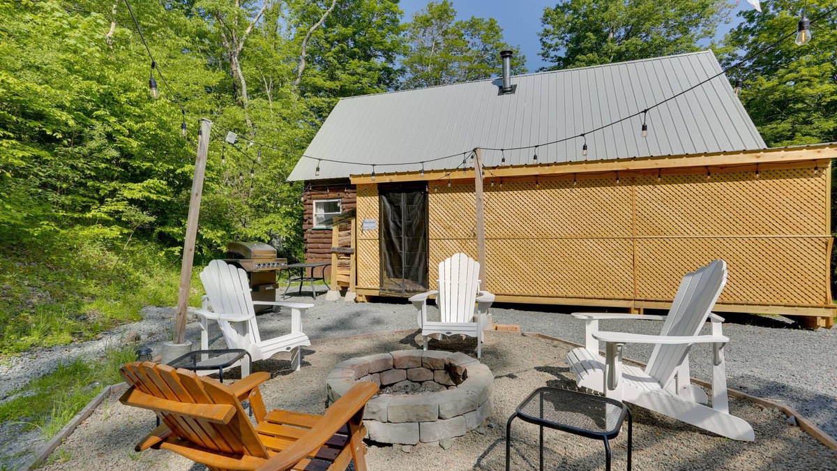 Town of Colchester Cabin | Private Cabin Rental in the Catskill Mountains!