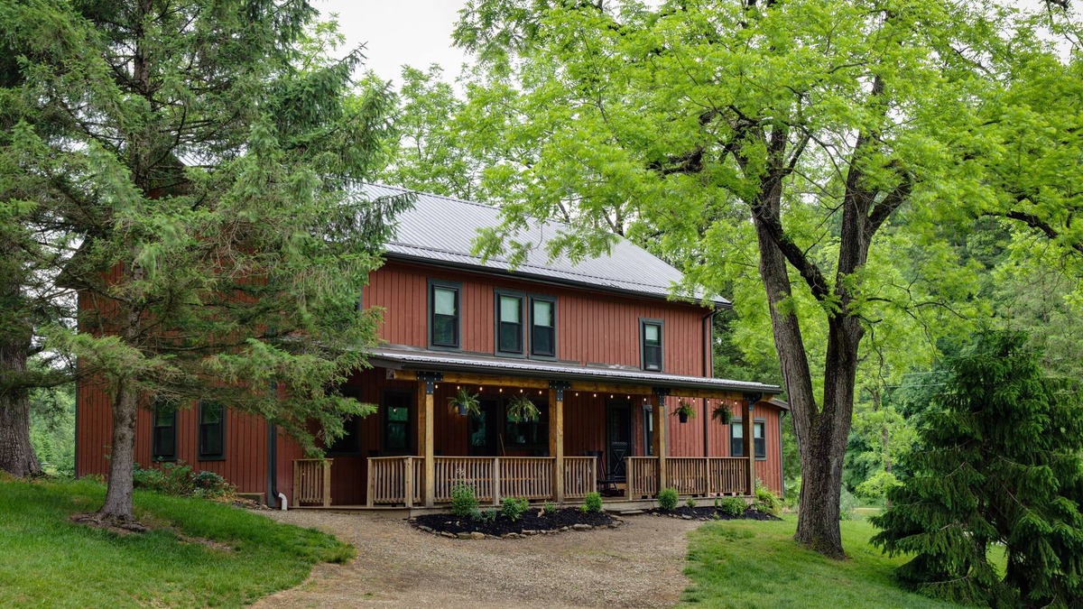 Loudonville House | Private Cabin w/Hot Tub. Woods and nature