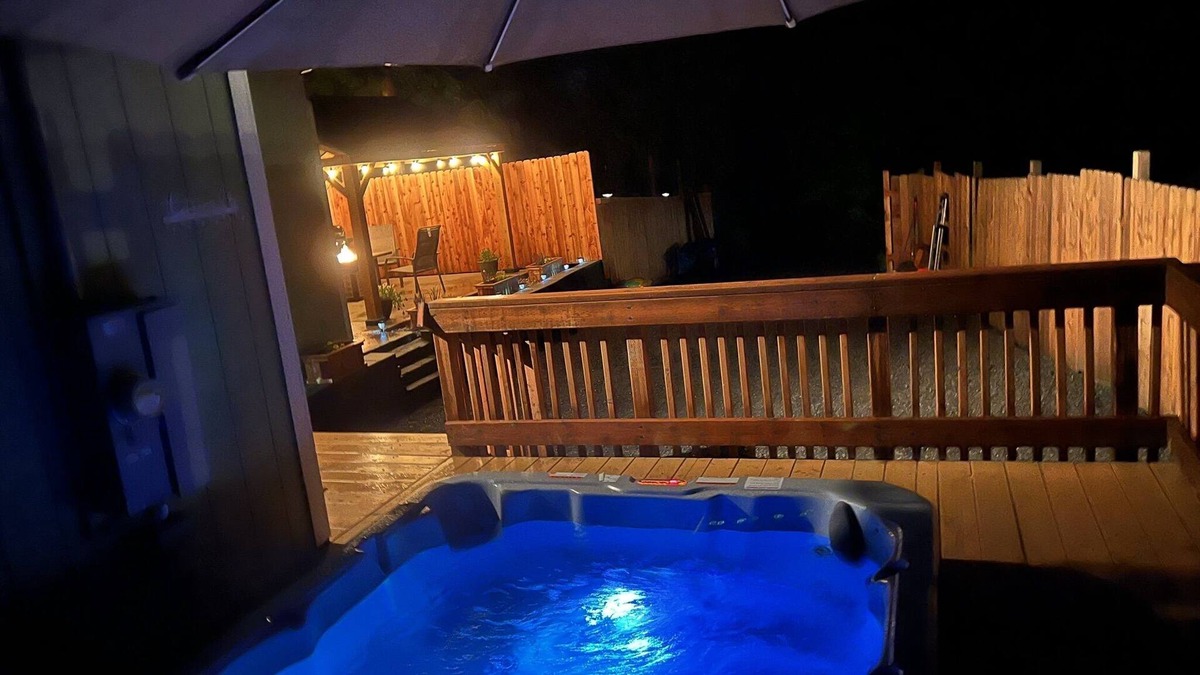 Sandy House | Private Chalet with hot tub.