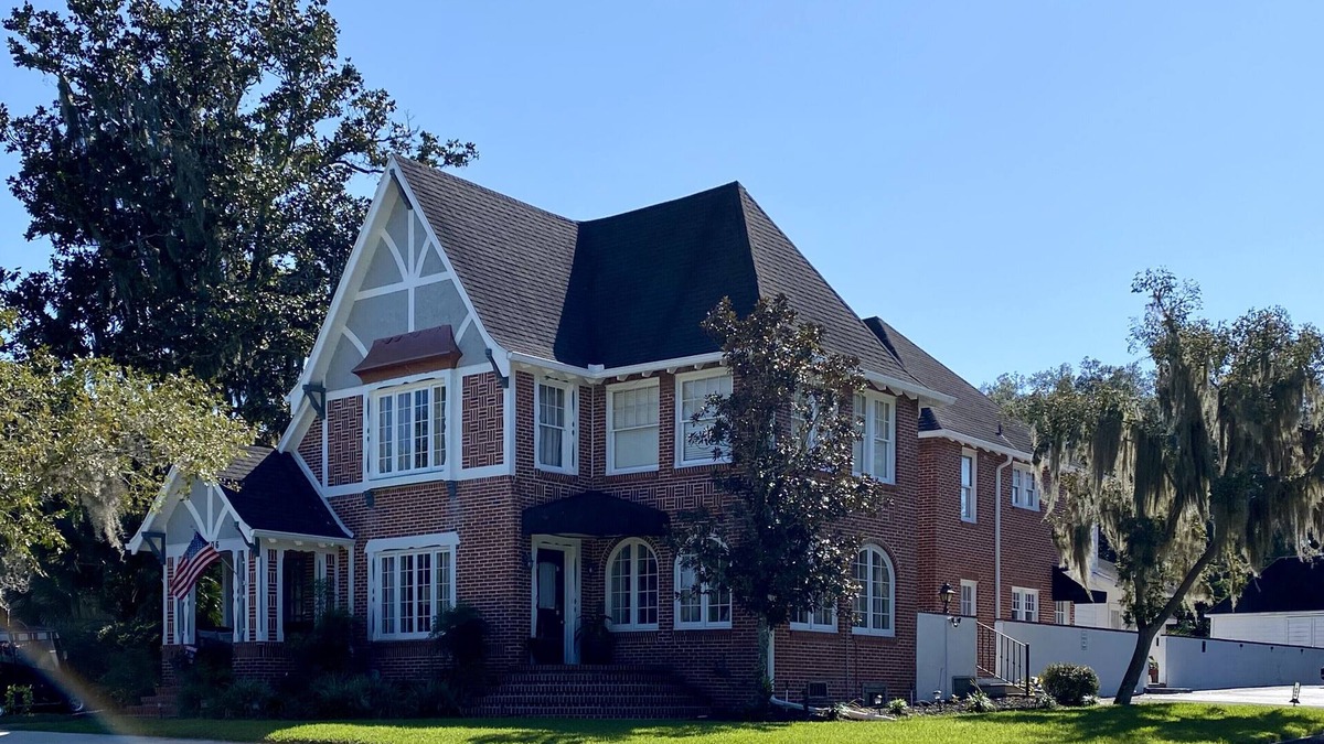 Historic District House | Private, Charming apartment in historic District