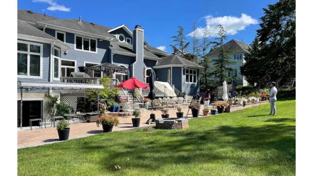 Bridgewater House | ☀️Private CozyStudio w walkout to Patio
