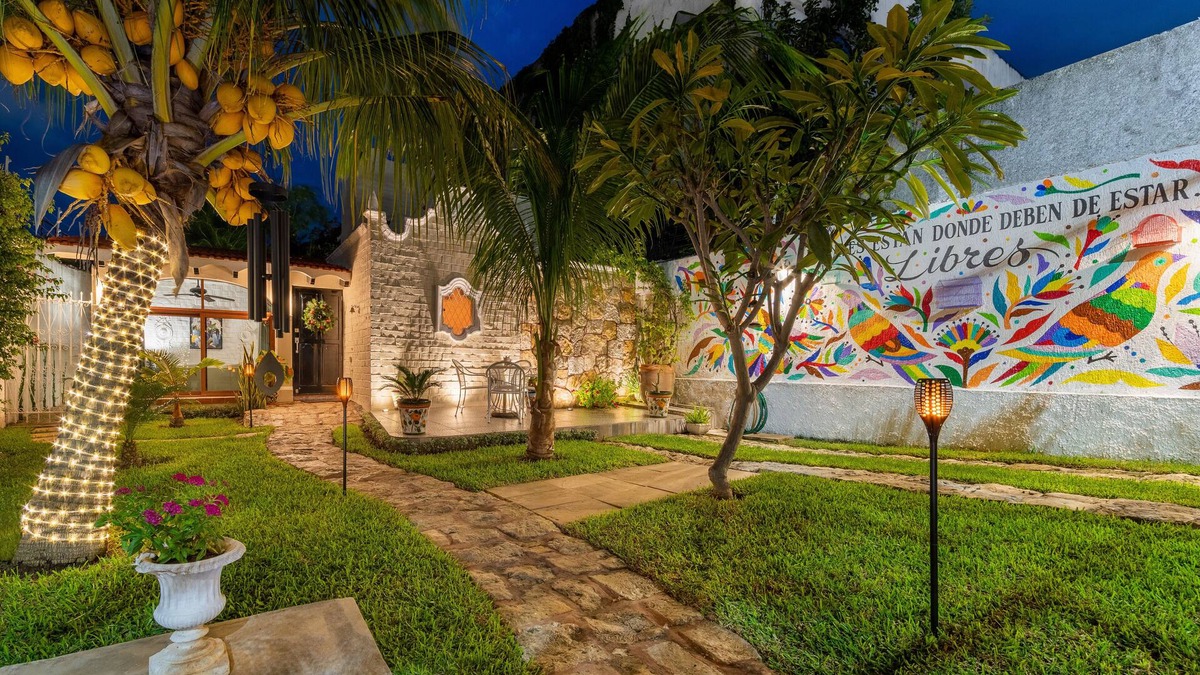 Downtown Cancun House | Private Colonial Boutique House with a Cool Pool in the Heart of Downtown Cancun